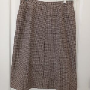 Gorgeous,  vintage, wool-blend,  herringbone skirt, size 15/16
